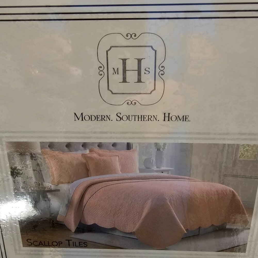 Modern Southern Home KING Pale Pink Quilt Shabby Chic Country Home Style NEW